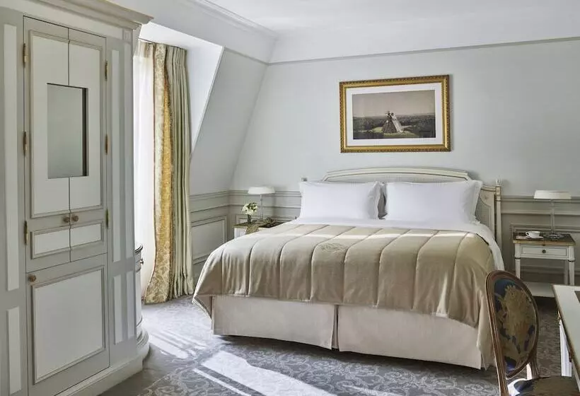 ジュニアスイート, Le Meurice – Dorchester Collection
