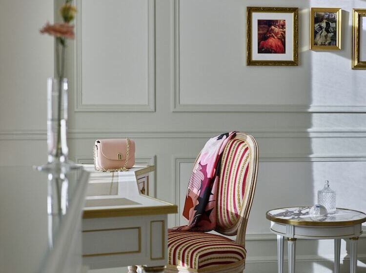 デラックスルーム, Le Meurice – Dorchester Collection