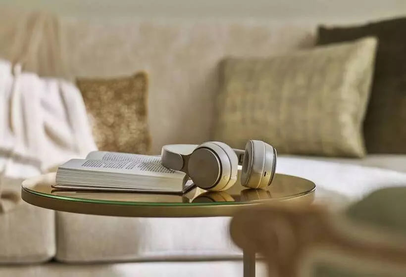 ジュニアスイート, Le Meurice – Dorchester Collection