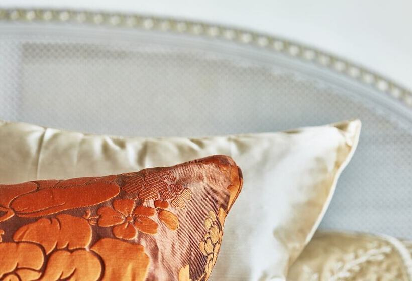 スーペリアースイート, Le Meurice – Dorchester Collection