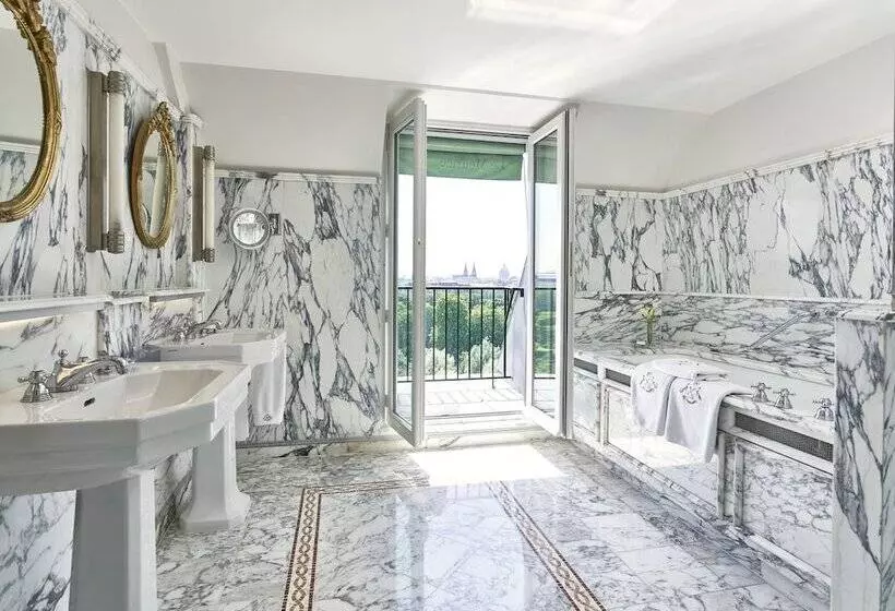 公園ビューのエクゼクティブルーム, Le Meurice – Dorchester Collection