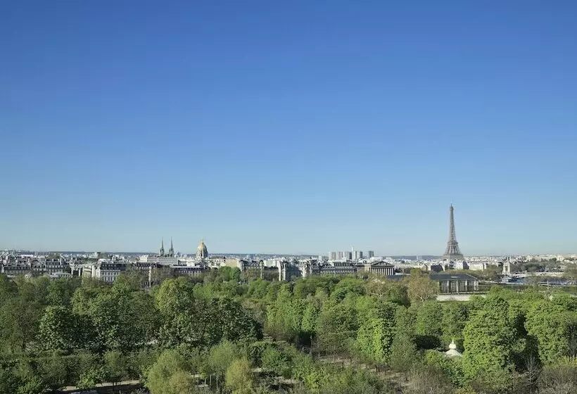 公園ビューのエクゼクティブルーム, Le Meurice – Dorchester Collection