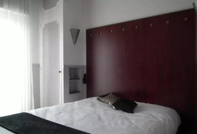ベーシックルーム, Logis Cosy   Hôtel Le Moulin Neuf   Chantonnay