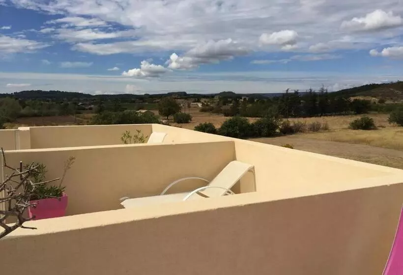 テラス付きスタンダードルーム, Logis Hôtel Le Manoir & Lounge