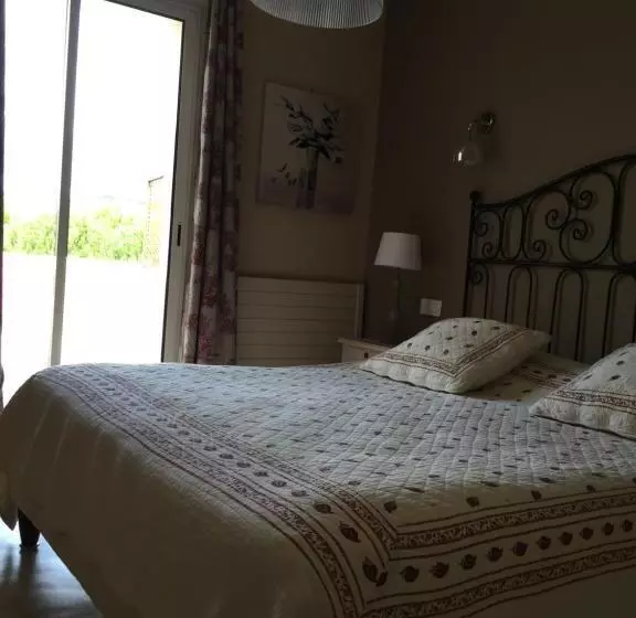 テラス付きスタンダードルーム, Logis Hôtel Le Manoir & Lounge
