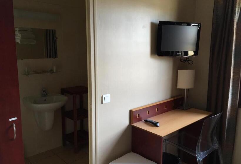 Номер Стандарт, Logis Hôtel Le Manoir & Lounge