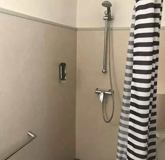 エコノミーシングルルーム, Logis Hôtel Le Manoir   Luberon