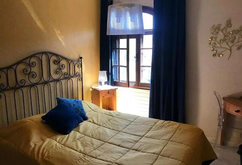 エコノミーシングルルーム, Logis Hôtel Le Manoir   Luberon