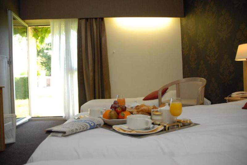 חדר סטנדרט לשלושה, Logis Le Relais Fleuri