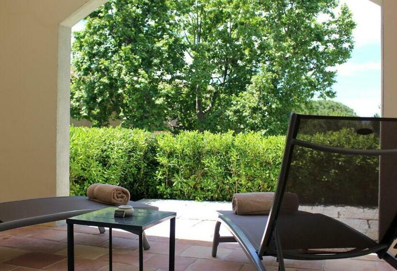 غرفة قياسية, Le Mas De Chastelas