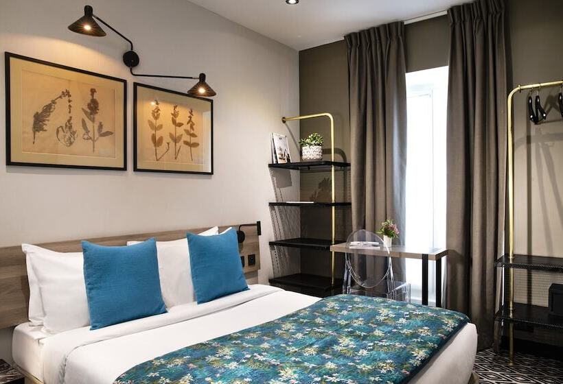 Camera Superiore, Maxim Quartier Latin