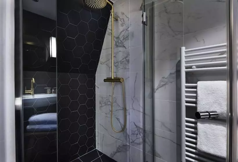 Suite Familiare, Maxim Quartier Latin
