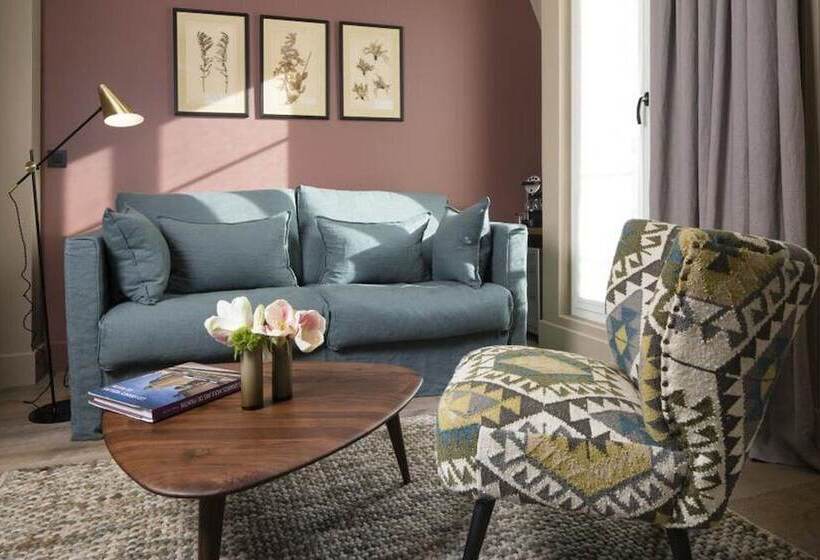 Suite Familiare, Maxim Quartier Latin