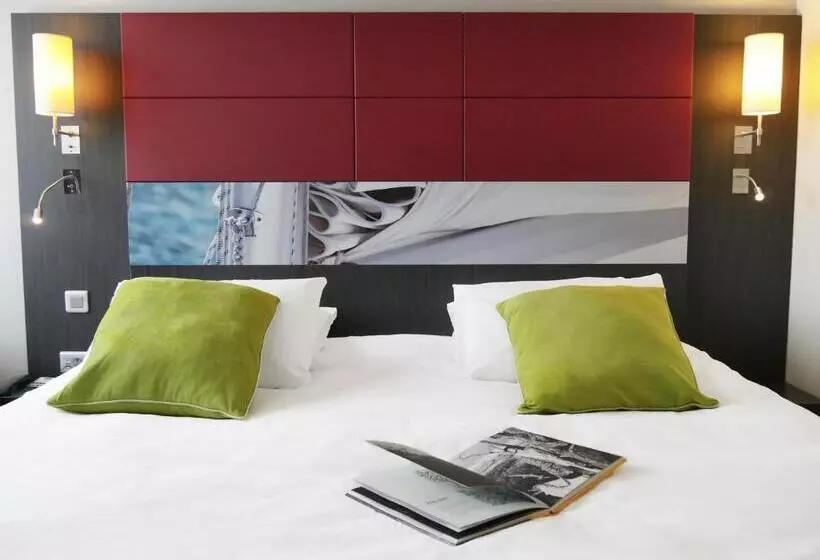 キングサイズベッドのスタンダードルーム, Mercure Honfleur