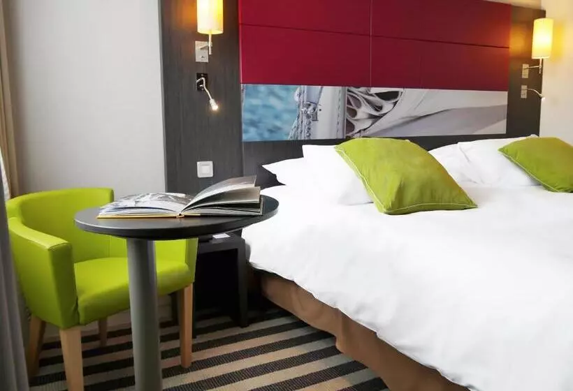 キングサイズベッドのスタンダードルーム, Mercure Honfleur