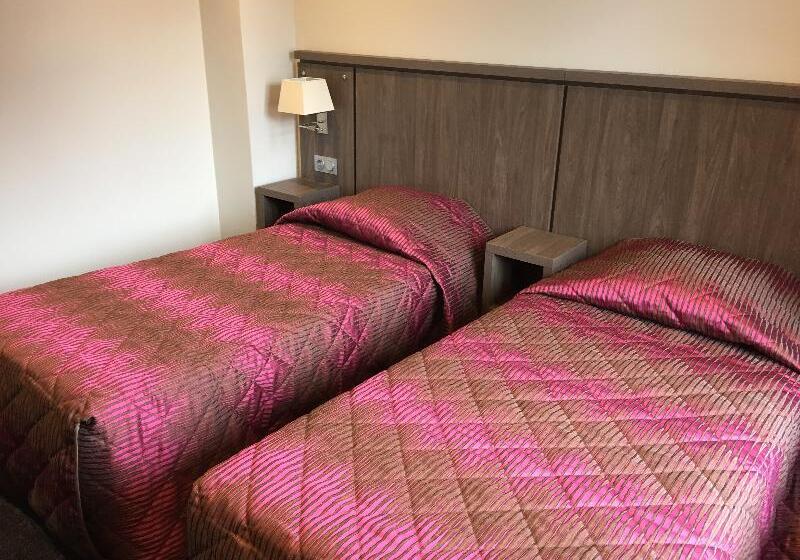 غرفة قياسية, Montbrison