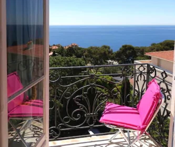 غرفة سوبيريور مطلّة علي البحر, Normandy