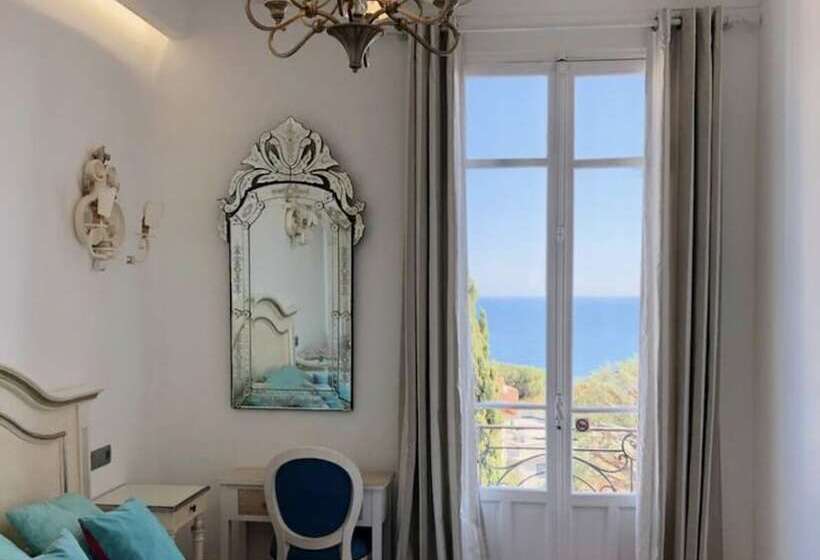 غرفة سوبيريور مطلّة علي البحر, Normandy