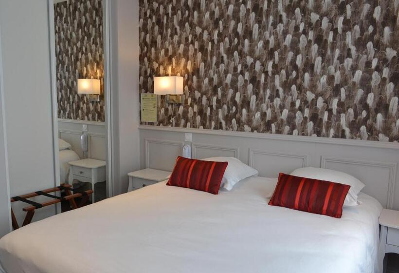 수피리어 룸, Logis Hôtel Restaurant Le Monarque