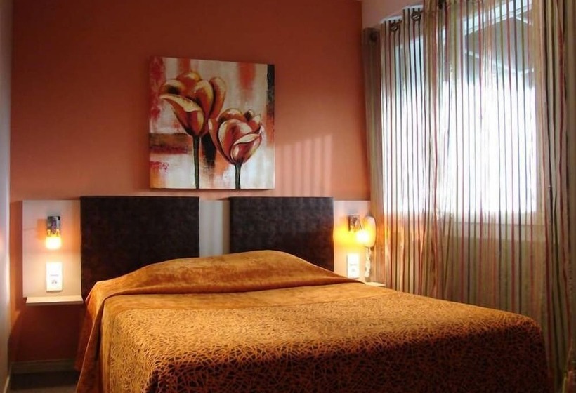 스탠다드 룸, Savary