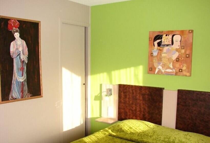 스탠다드 룸, Savary