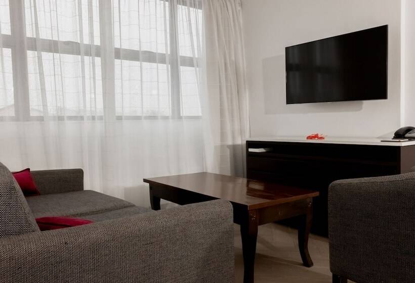 Апартаменты 2 Спальни, Capricorn Hotel Suva