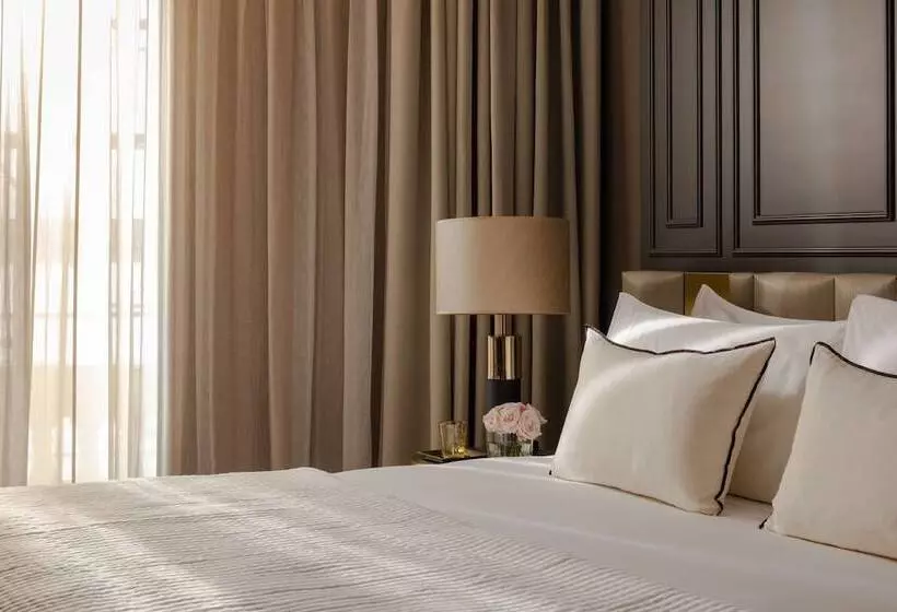 庭の見えるプレミアムルーム, Anantara Plaza Nice