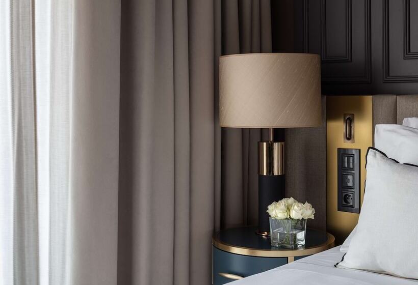 سوییت با چشمانداز دریا, Anantara Plaza Nice