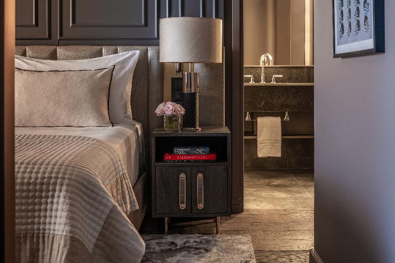 سوییت, Anantara Plaza Nice