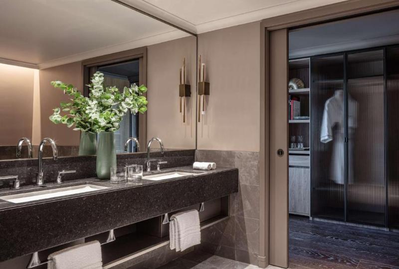 سوییت جونیور با چشمانداز دریا, Anantara Plaza Nice