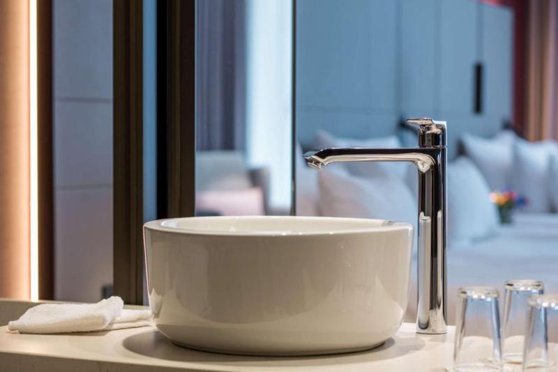 سوییت جونیور با چشمانداز دریا, Anantara Plaza Nice