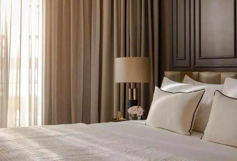 庭の見えるプレミアムルーム, Anantara Plaza Nice