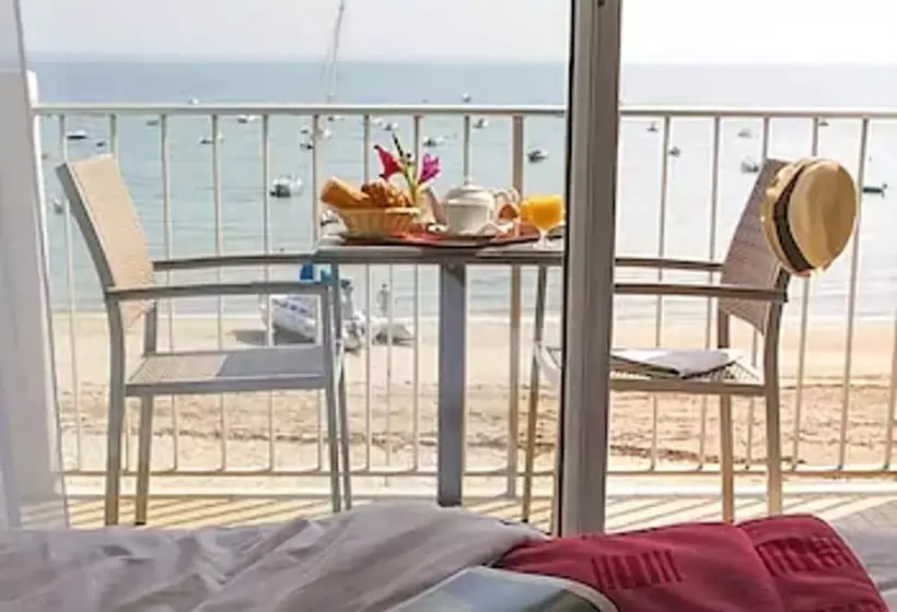 オーシャンビュースタンダードルーム, De La Plage