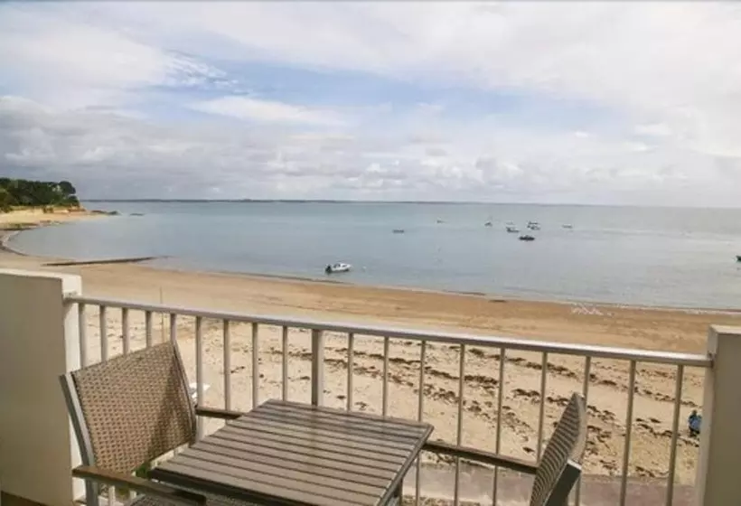 オーシャンビューファミリールーム, De La Plage