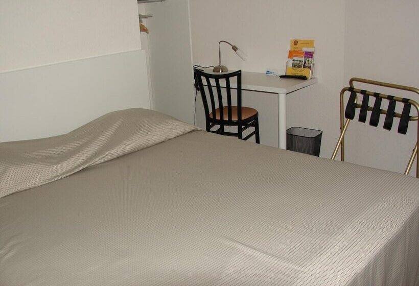 Номер Стандарт, De Paris Et Des Voyageurs