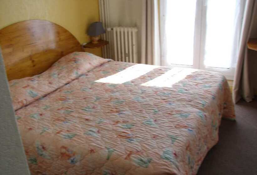 Номер Комфорт, De Paris Et Des Voyageurs