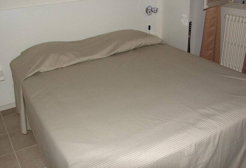 Номер Стандарт, De Paris Et Des Voyageurs