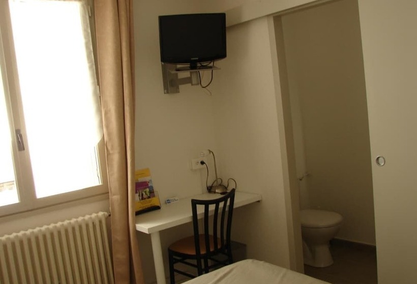 Номер Комфорт, De Paris Et Des Voyageurs