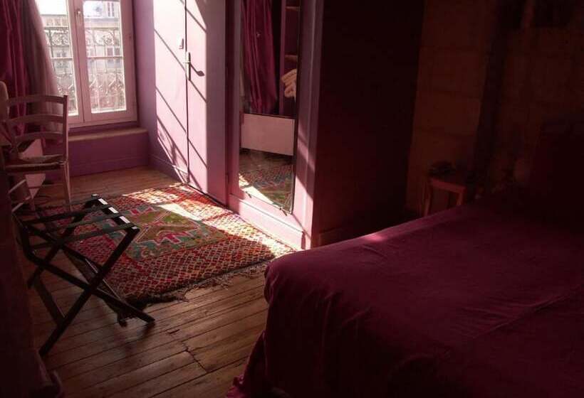 Номер Economy, Du Palais