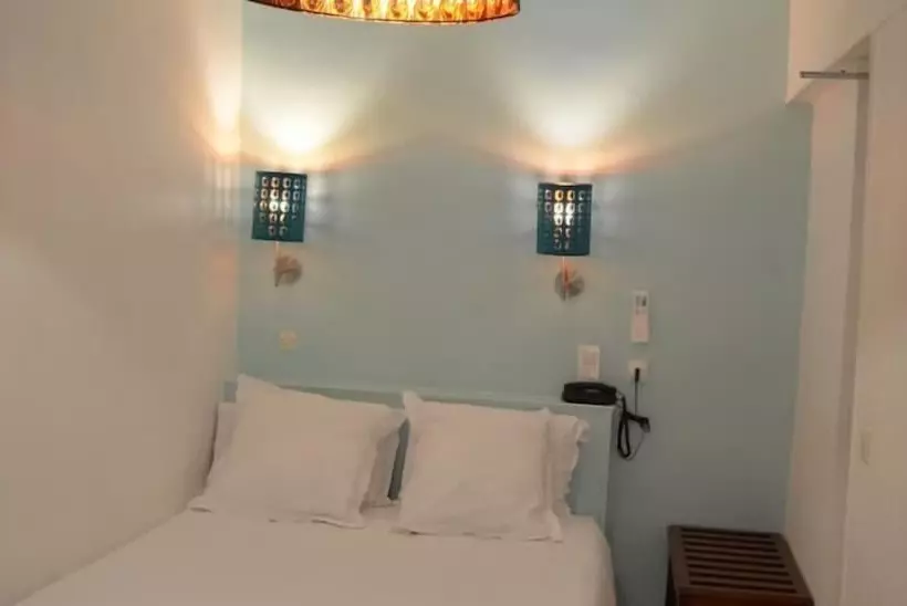 اتاق اکونومی یک تخته, Hôtel Les Corps Saints