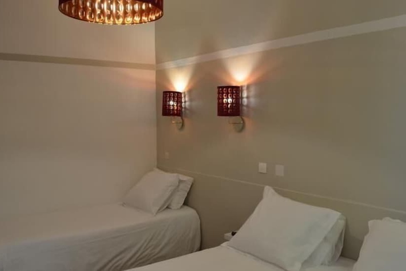 Номер Стандарт Трехместный, Hôtel Les Corps Saints