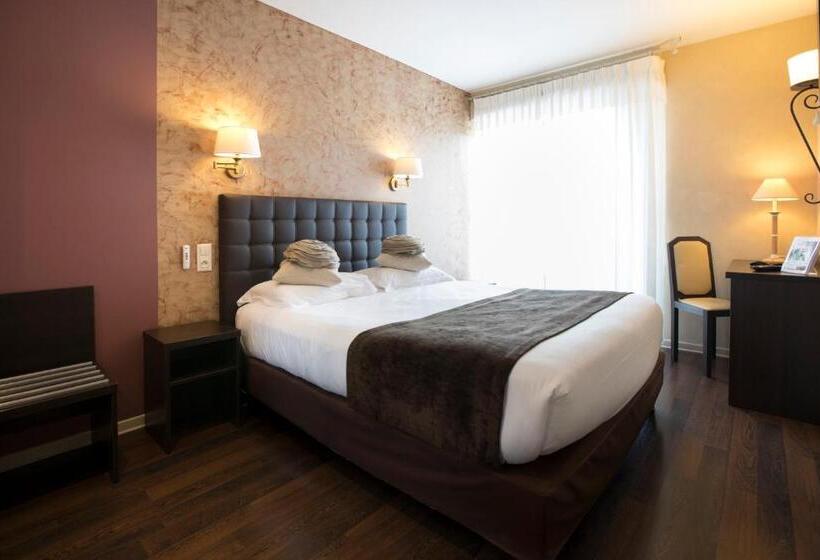 Номер Премиум, Logis Le Relais De Farrou   Hôtel   Restaurant   Spa