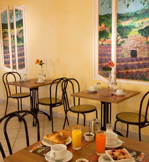 스탠다드 룸, Le Signoret