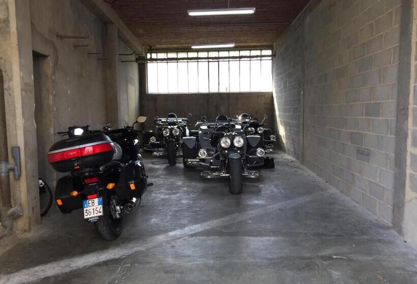 스탠다드 트리플 룸, Le Signoret