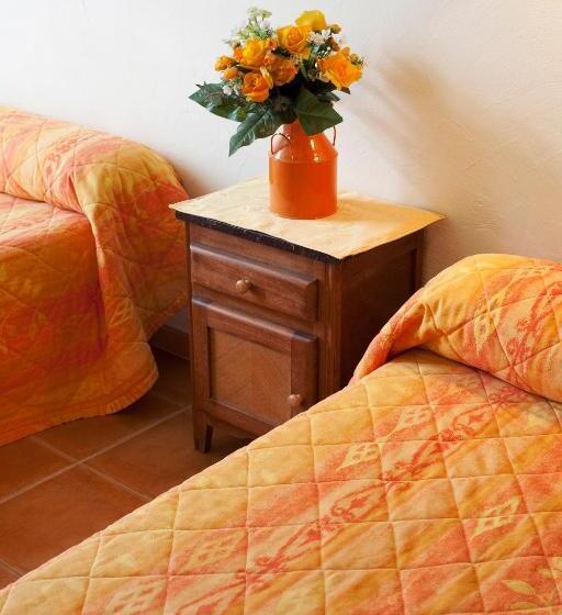 스탠다드 트리플 룸, Le Signoret