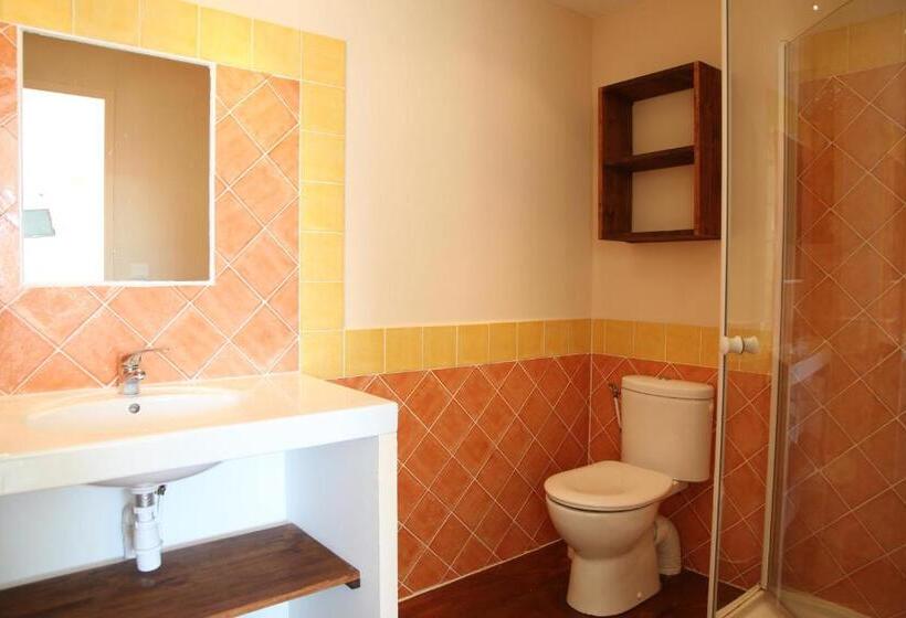 스탠다드 트리플 룸, Le Signoret