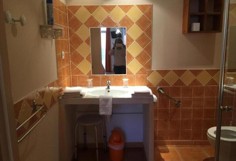 스탠다드 트리플 발코니 룸, Le Signoret