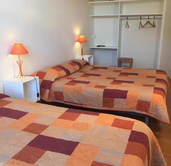 Habitació Triple Estàndard amb Balcó, Le Signoret