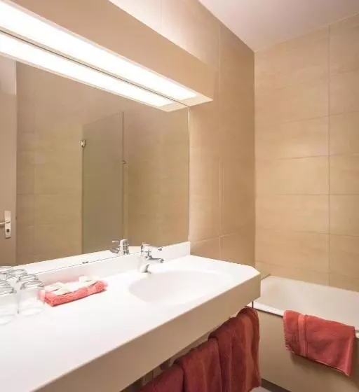 スタンダードトリプルルーム, Les Remparts