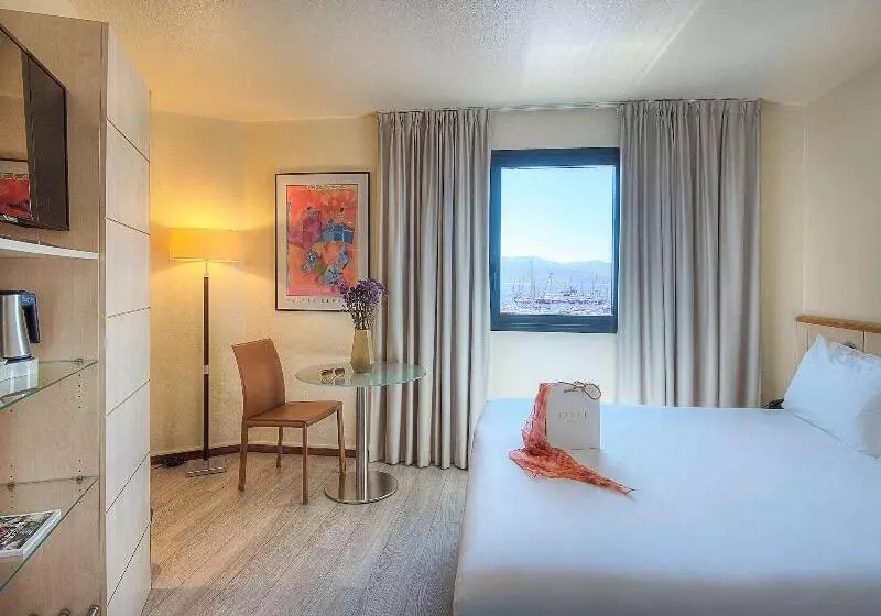 クラシックルーム, Mercure Ajaccio